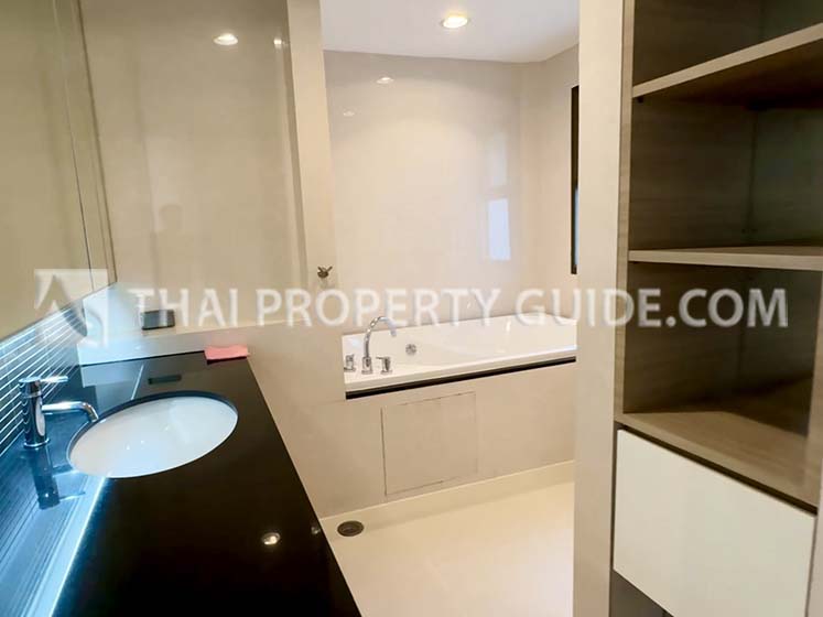 Apartment in Sathorn 